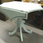 599 1239 DROP-LEAF TABLE
